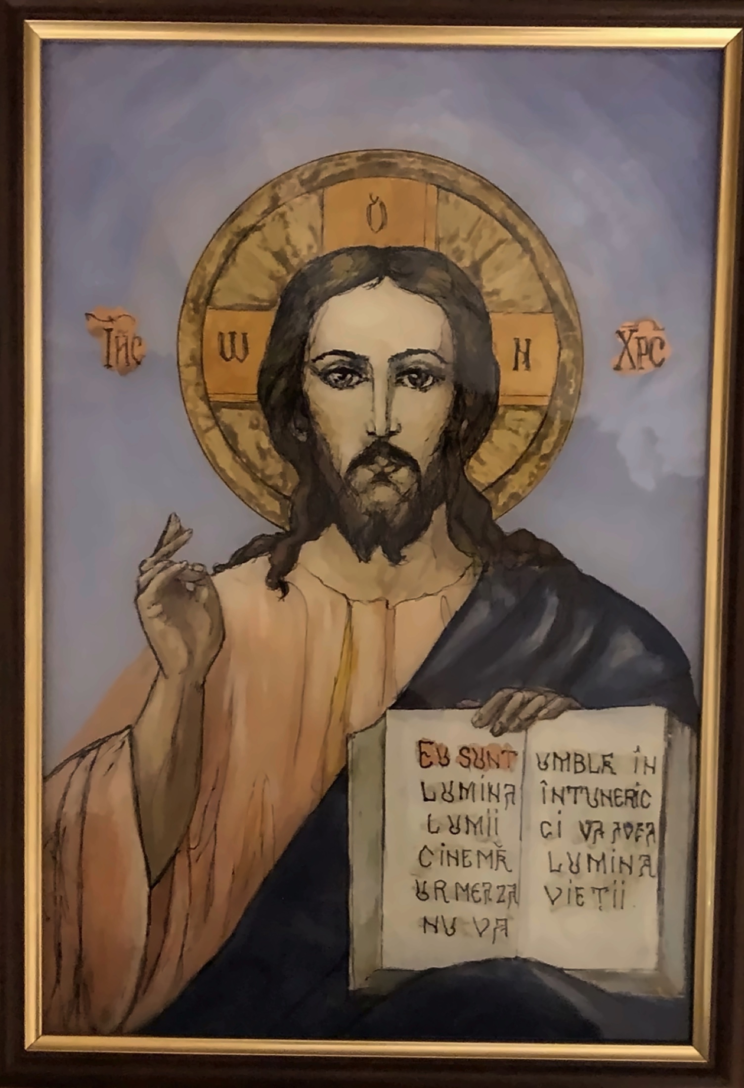 Pictura Noni Serghi cu Hristos Pantocrator reinterpretat, aureola si gest de binecuvantare.